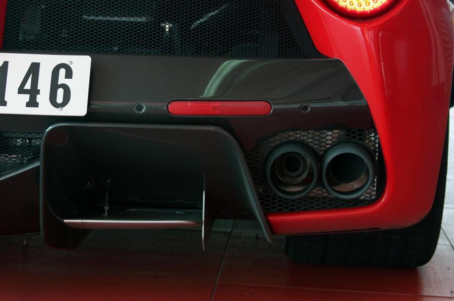  Ferrari LaFerrari 2015 года  (фото 36 из 56)